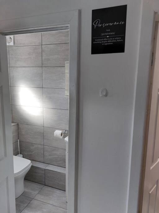 노팅엄 Limpenny Garden Flat 아파트 외부 사진